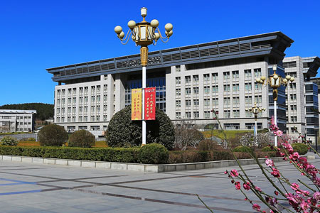 济南大学成人高考教学楼