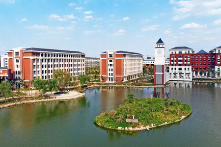 齐鲁医药学院成人高考学校湖景