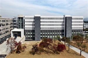 韩国明知大学本科