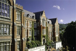 新西兰惠灵顿维多利亚大学本科