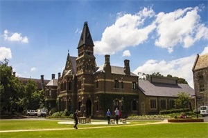 澳大利亚墨尔本大学硕士