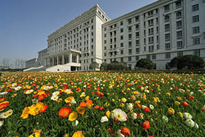 电子科技大学国际课程中心