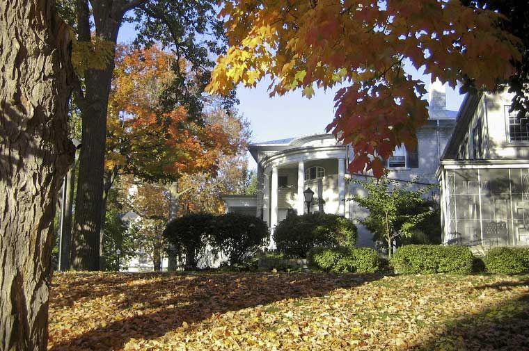 加拿大夏令营著名景点:皇后大学-夏令营参与者