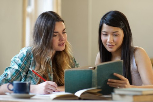 高考后申请美国留学聚焦两大问题