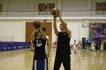 金杯之杰篮球夏令营吸引学员的奥秘在哪?