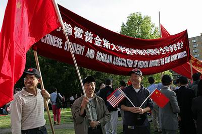 ��ѧ��У���ۣ����˶��VS�����ٺ�