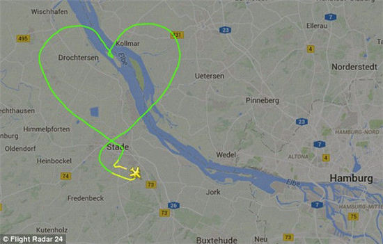 �¹�����Ա���ɻ����ƾ޴�ͼ��