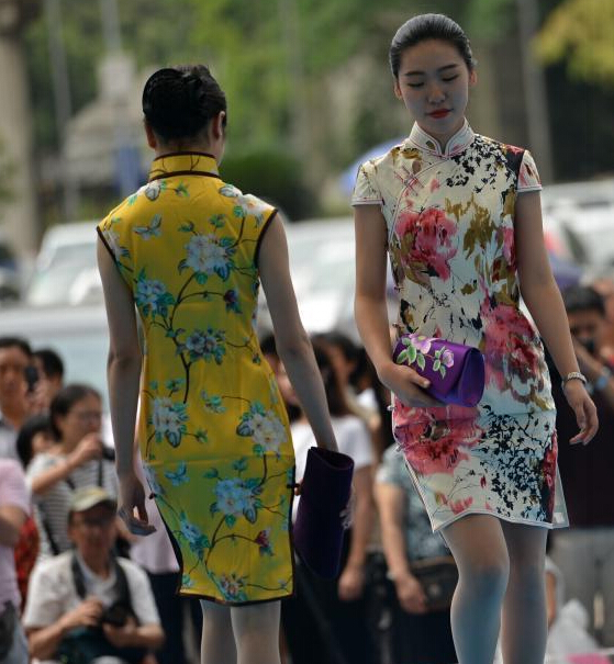 �ɶ��ճ�רҵŮ��ѧ��T̨������