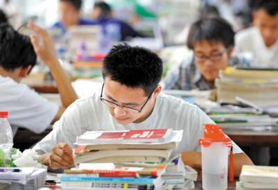 ��ְ�о�����ר˶����