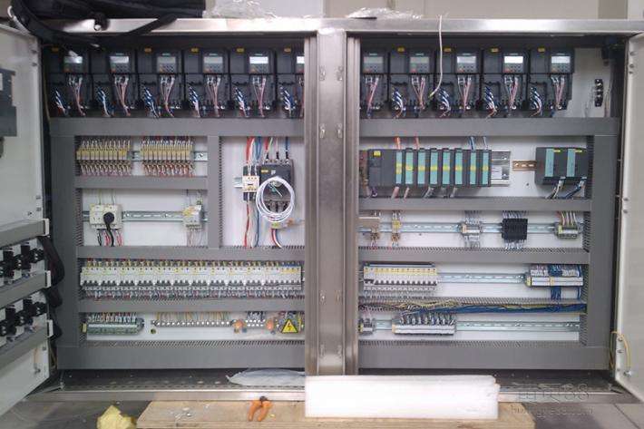 机器人培训_现在学习PLC有前景吗?