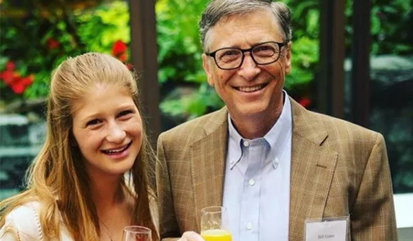 �ȶ��Ǵĺʹ�Ů��