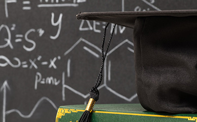 金融学在职研究生报名时间是什么时候?