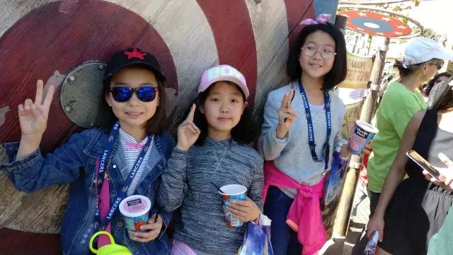 小孩参加出国游学营的费用里都包括哪些啊?