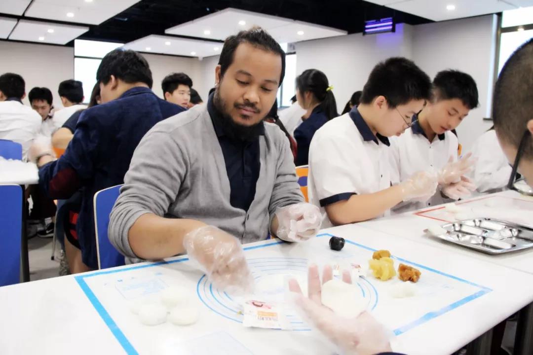北京明诚外国语学校 | 中秋节自制冰皮月饼 情系明诚