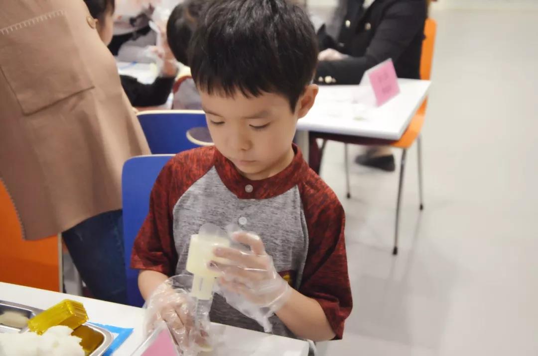 北京明诚外国语学校 | 中秋节自制冰皮月饼 情系明诚