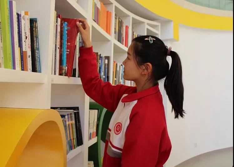 北大附益田同文学校专家探讨：校园图书馆文化如何建设