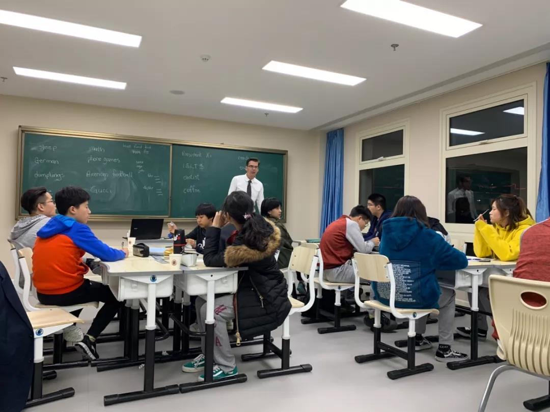 北京明诚外国语学校雅思演讲课机会总是留给有准备的人