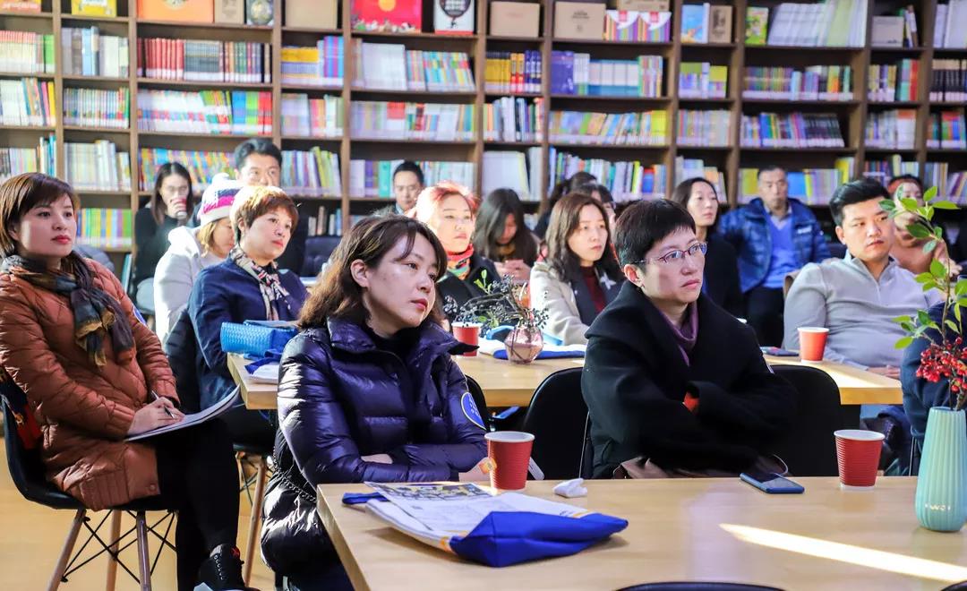  128¸ѧ̽УĸѧУڲͬ