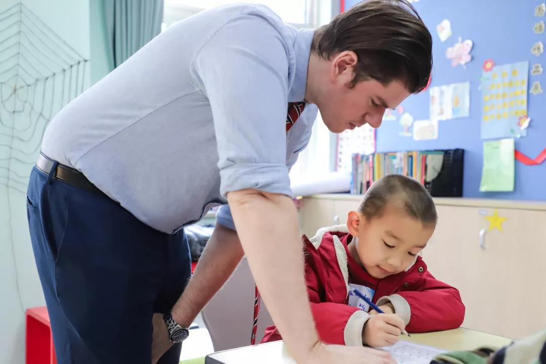  128¸ѧ̽УĸѧУڲͬ