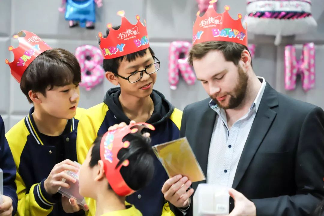 �¸�ѧ�����ѧУ