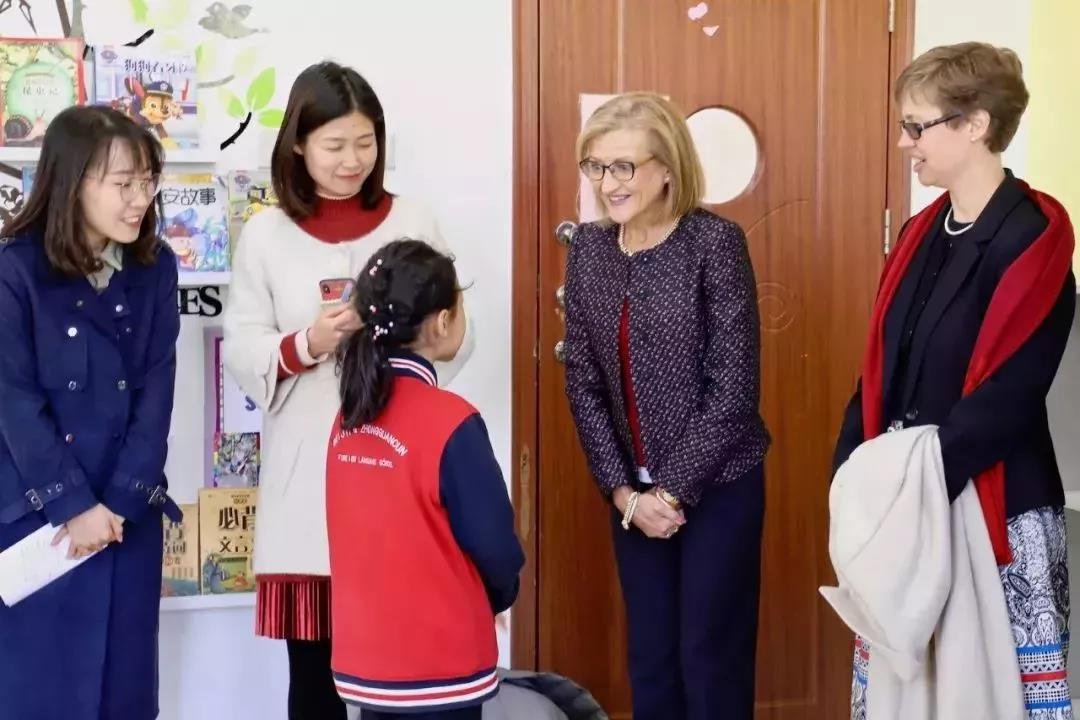 �йش������ѧУ