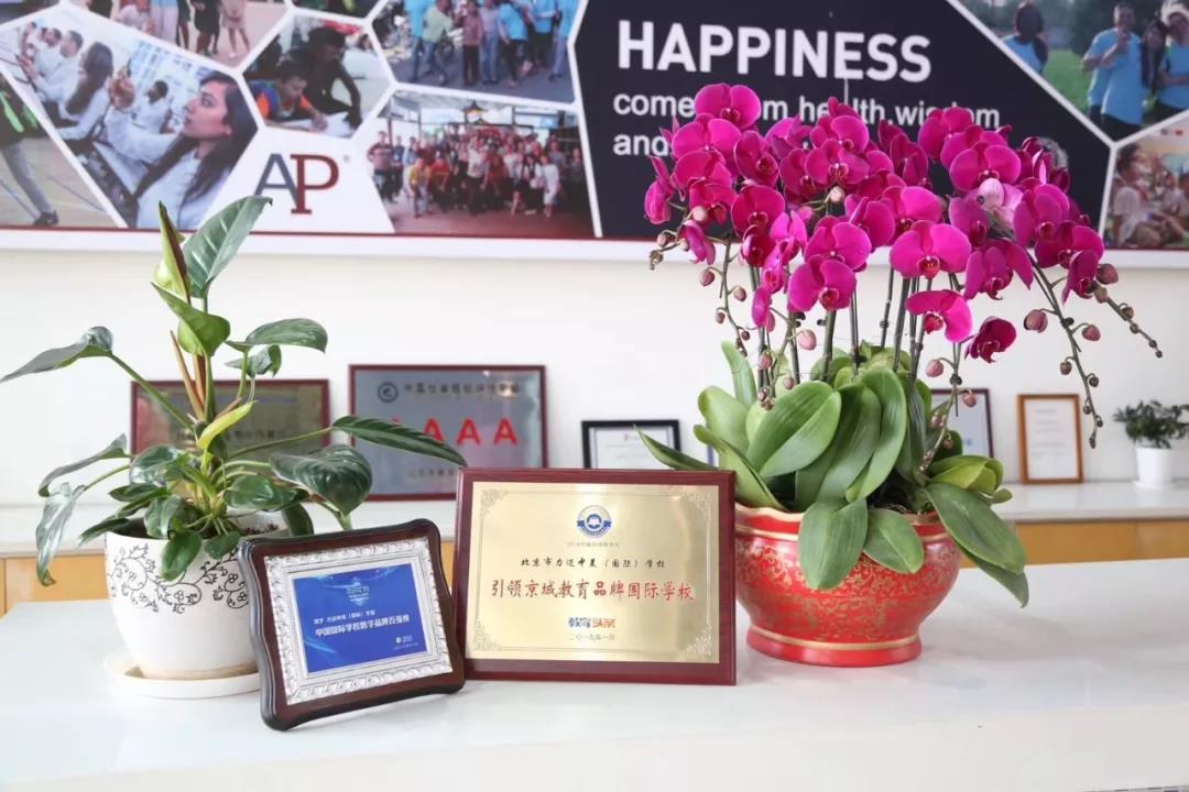 ������������ѧУ