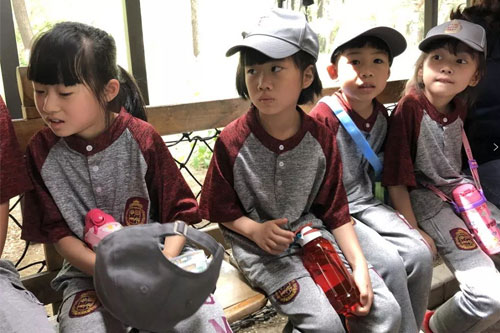 北京明诚外国语学校