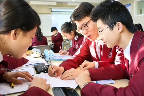 中考结束了 到底选择普通班还是国际班?