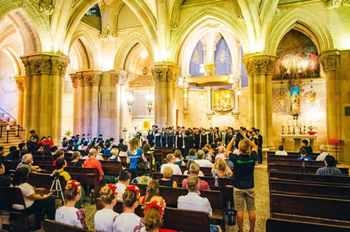 北京理工大学学生在国际合唱比赛中获得3项金奖