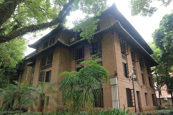 石家庄财经职业学院奖助学金设置