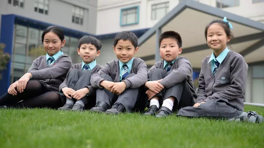 ����ŵ�°���ѧУ