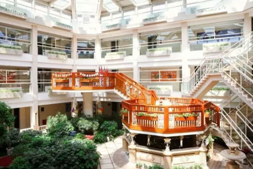 北京明诚外国语学校