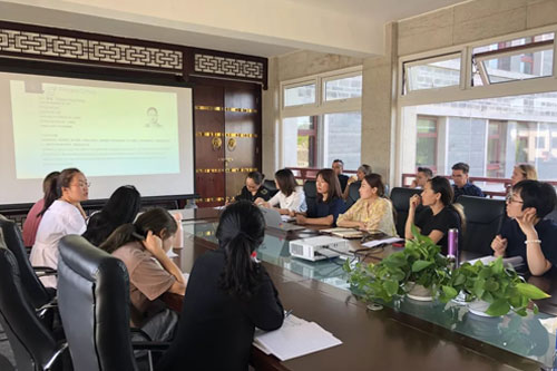 北京明诚外国语学校