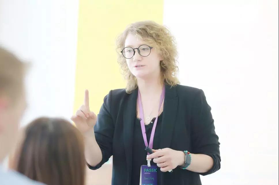 �������ֶ�ʯѧУ