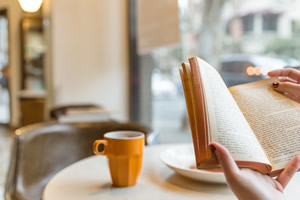 中国传媒大学媒体与传播专业留学预科专业方向有哪些？