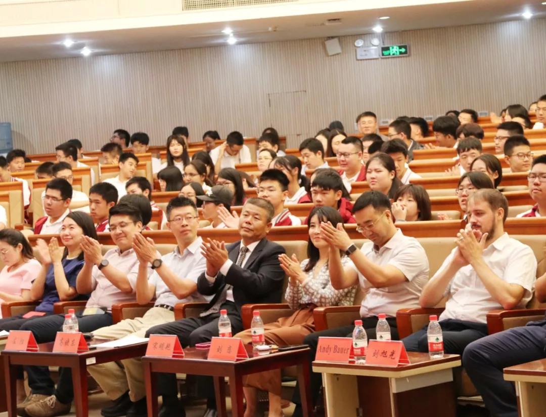 ������ʸ���