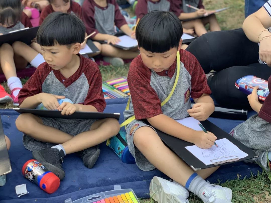 北京明诚外国语学校