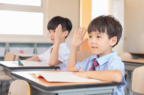 ������ʵ��ѧУ