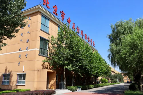 �йش������ѧУ