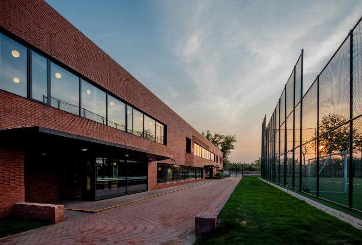 启明星双语学校学费