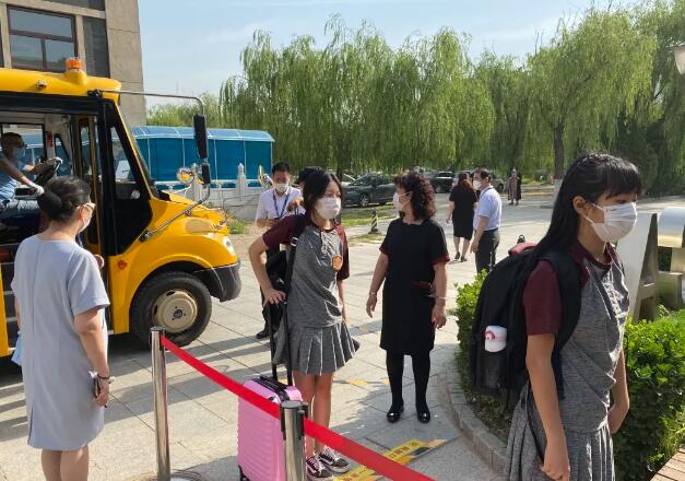 明诚外国语学校