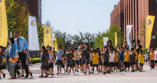 ��������ѧУ