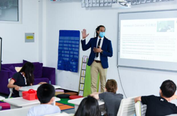 ���Ϲ���˫��ѧУ