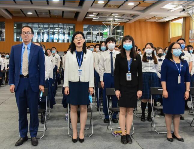 �����¶�������˫��ѧУ