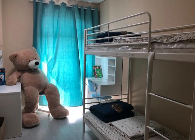 北京明诚外国语学校