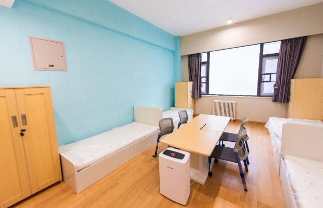 �����з�ɽ��ŵ�°���ѧУ