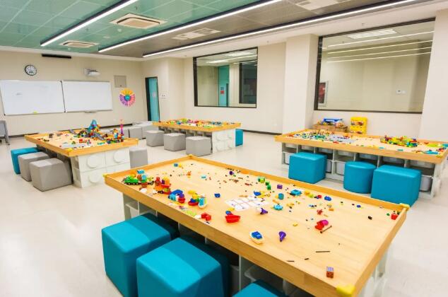 �����з�ɽ��ŵ�°���ѧУ