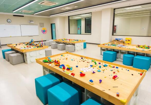 �����з�ɽ��ŵ�°���ѧУ