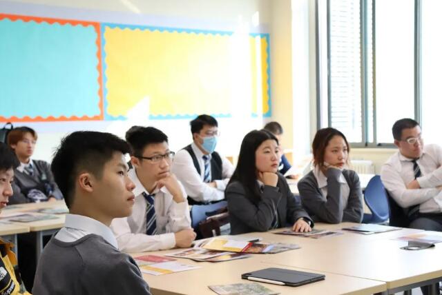 �����з�ɽ��ŵ�°���ѧУ