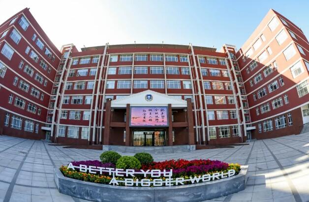 �¶�������˫��ѧУ